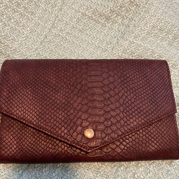 NEW! Aldo travel wallet - Picture 2 of 6